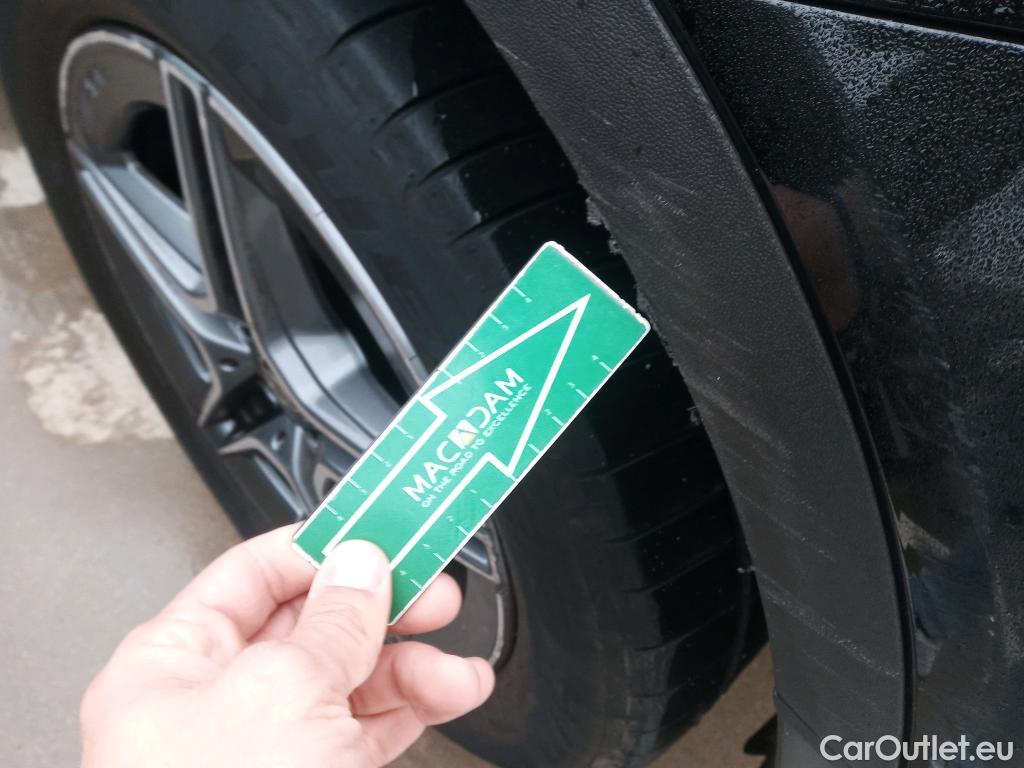  Mercedes  G-Klasee MERCEDES-BENZ GLC Coupé / 2019 / 5P / coupé GLC 300 de 4MATIC #17