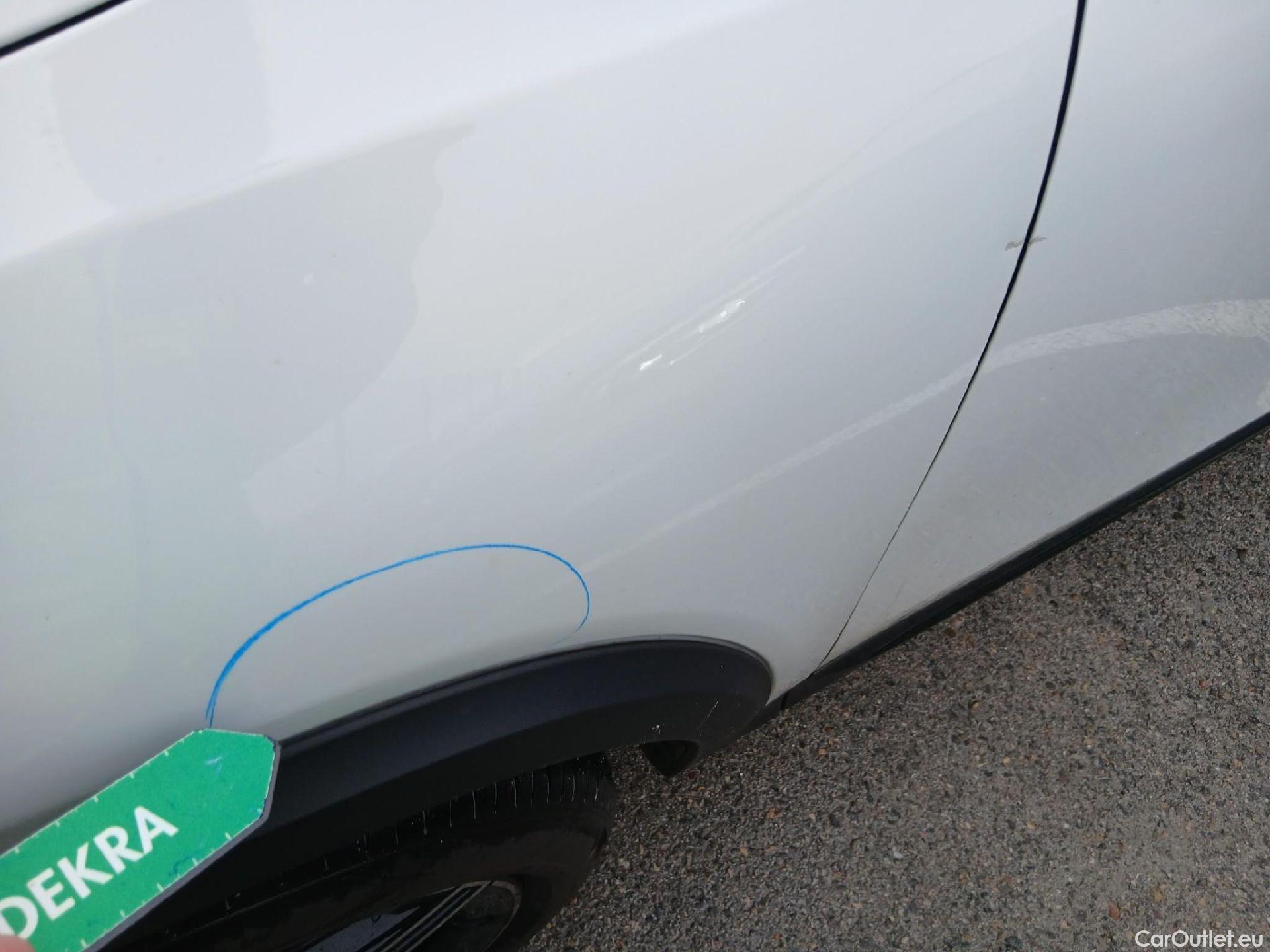  Mercedes  GLB MERCEDES-BENZ  / 2019 / 5P / todoterreno 2.0  200 D DCT 110KW (150CV) (AC) #13