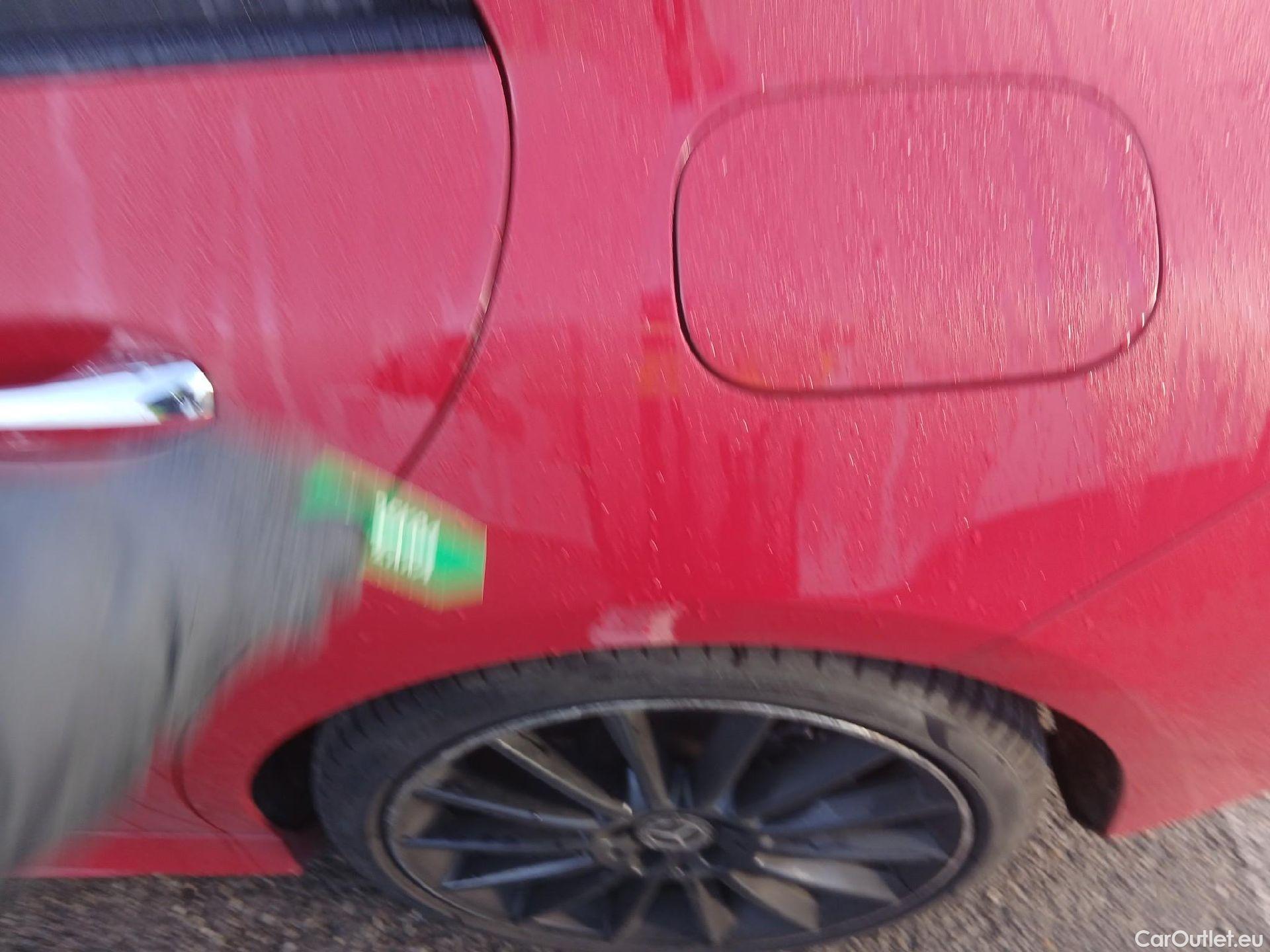  Mercedes  CLA-Klasse MERCEDES-BENZ Clase CLA / 2019 / 4P / coupé CLA 200 #21