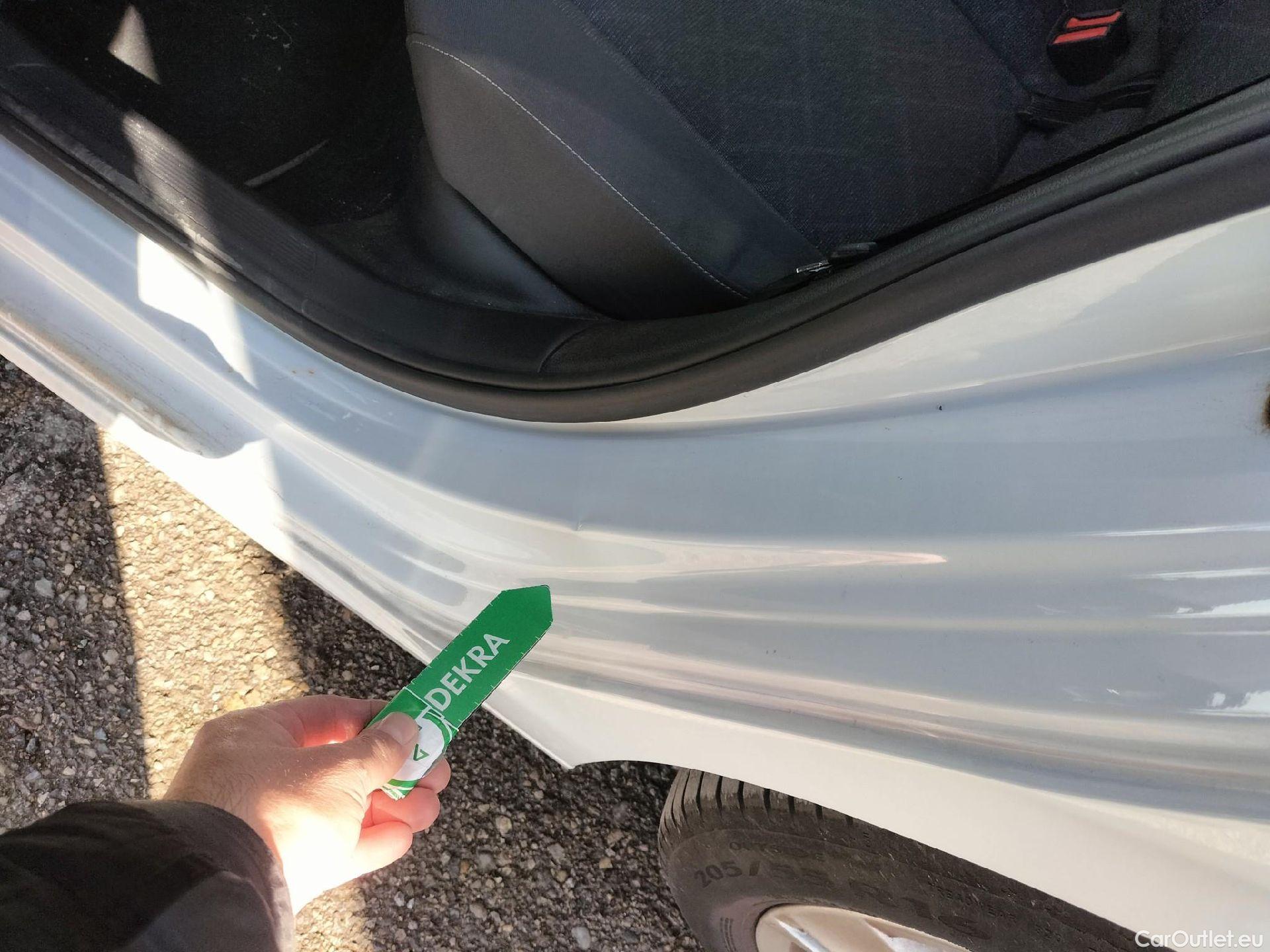  Volkswagen  Golf  VOLKSWAGEN / 2020 / 5P / familiar Life 1.5 eTSI 96kW (130CV) DSG Variant #10