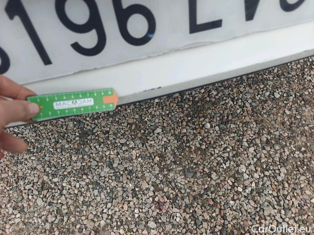  Land Rover  Discovery SEAT Nuevo León / 2020 / 5P / berlina con portón 2.0 TDI 85kW S&S Style Go (AC3) #13