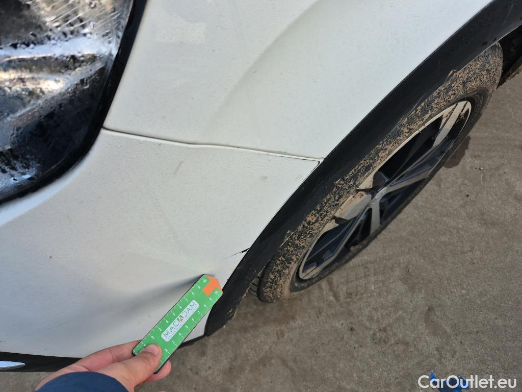  Peugeot  5008 PEUGEOT  / 2017 / 5P / todoterreno GT Line 1.6 PureTech 132kW (180CV) EAT8 #8