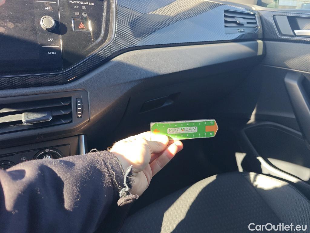  Volkswagen  Polo VOLKSWAGEN  / 2021 / 5P / berlina con portón Life 1.0 TSI 70kW (95CV) #3