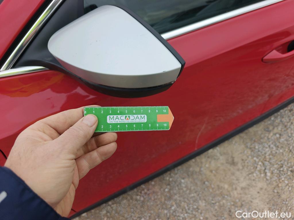  Skoda  Octavia SKODA  / 2020 / 5P / familiar Combi 1.5 TSI 110kW(150CV) Man Scout #32