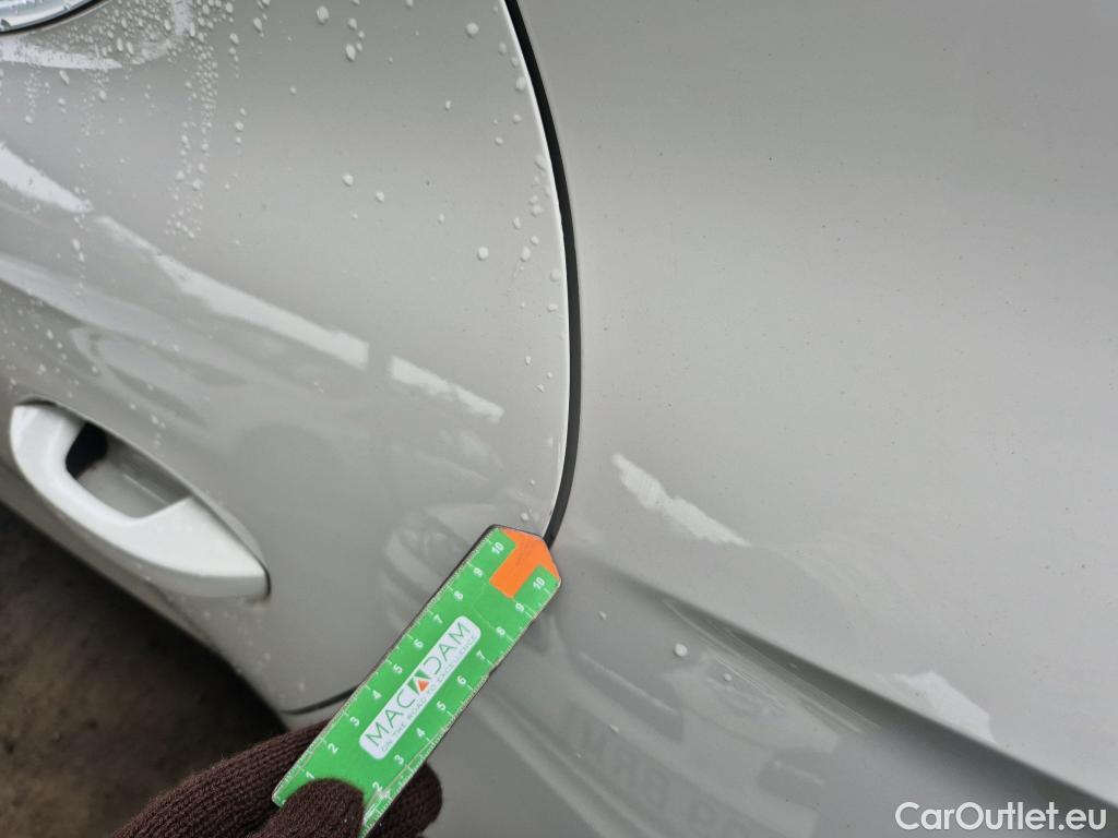  Land Rover  Discovery SEAT Nuevo León / 2020 / 5P / berlina con portón 1.4 e-Hybrid DSG-6 S&S Xcellence Go L (AC) #19