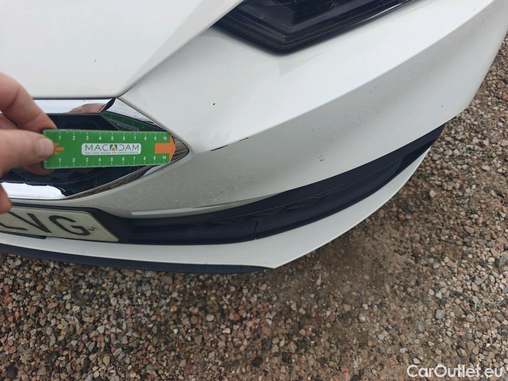  Land Rover  Discovery SEAT Nuevo León / 2020 / 5P / berlina con portón 2.0 TDI 85kW S&S Style Go (AC3) #4