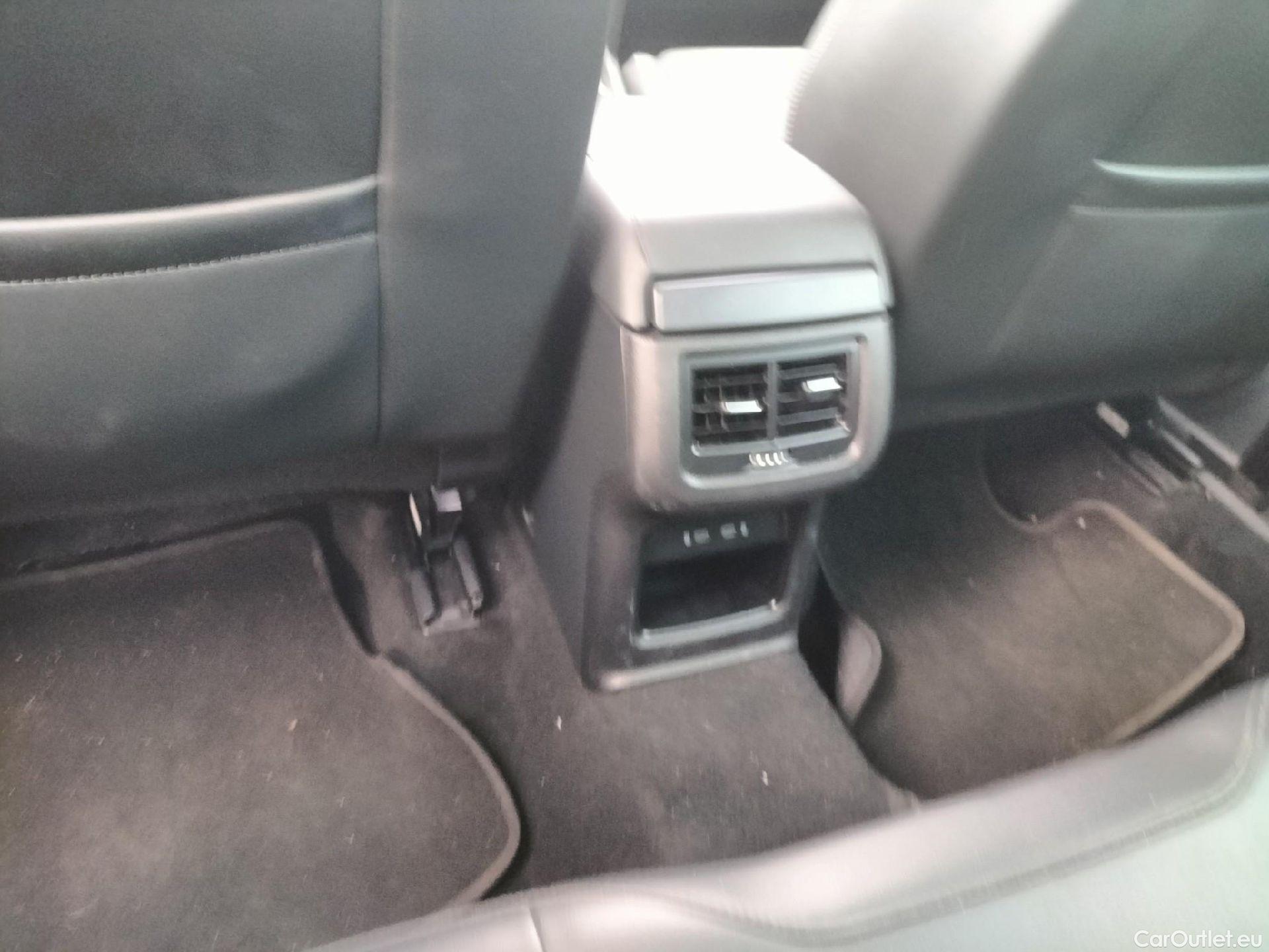  Seat  ATECA SEAT  / 2016 / 5P / todoterreno 1.5 TSI 110kW (150CV) S&S X-Perience Go #30