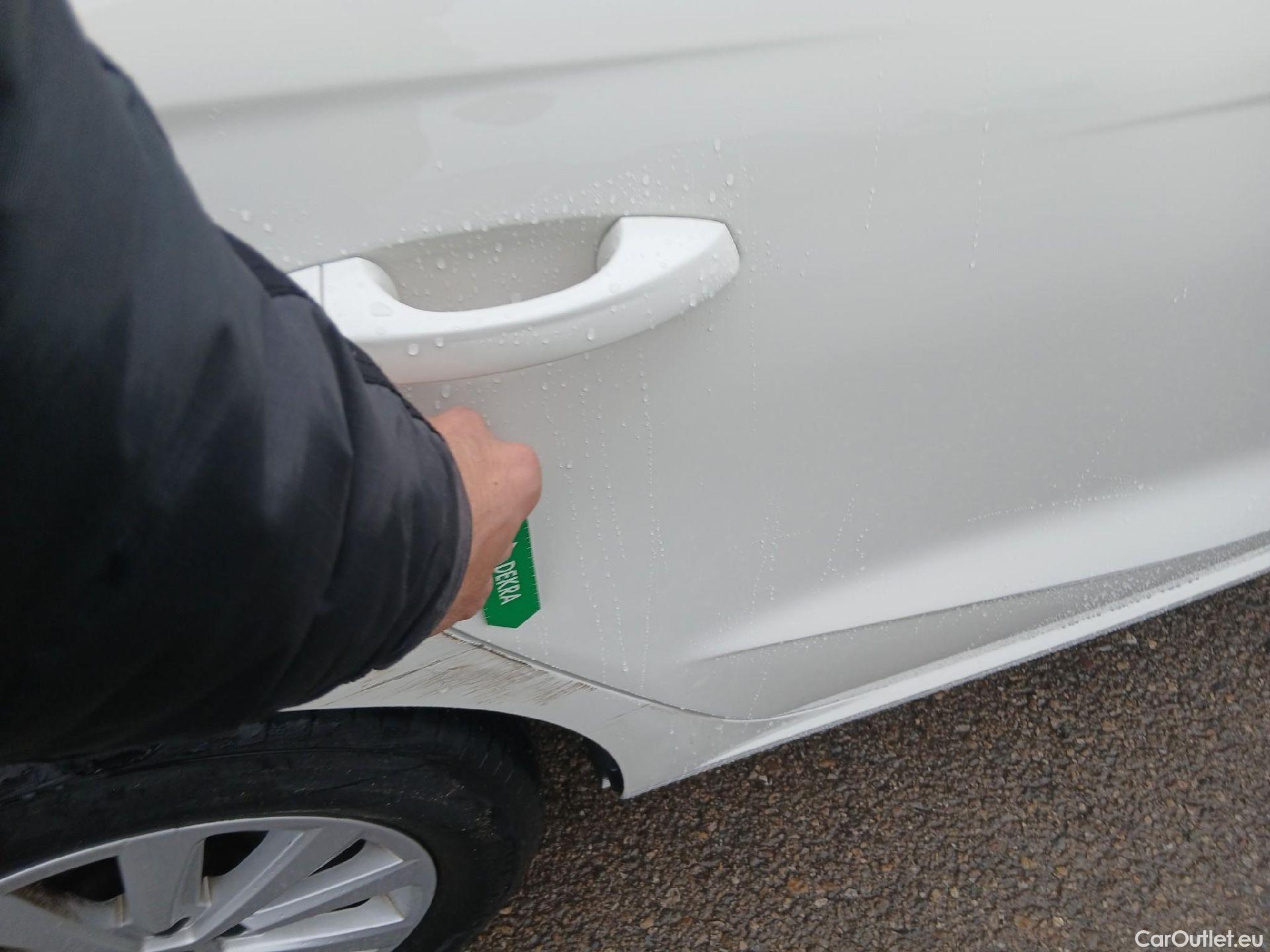  Seat  Ibiza SEAT  / 2017 / 5P / berlina con portón 1.0 TSI 81kW (110CV) Style Plus (AC) #17