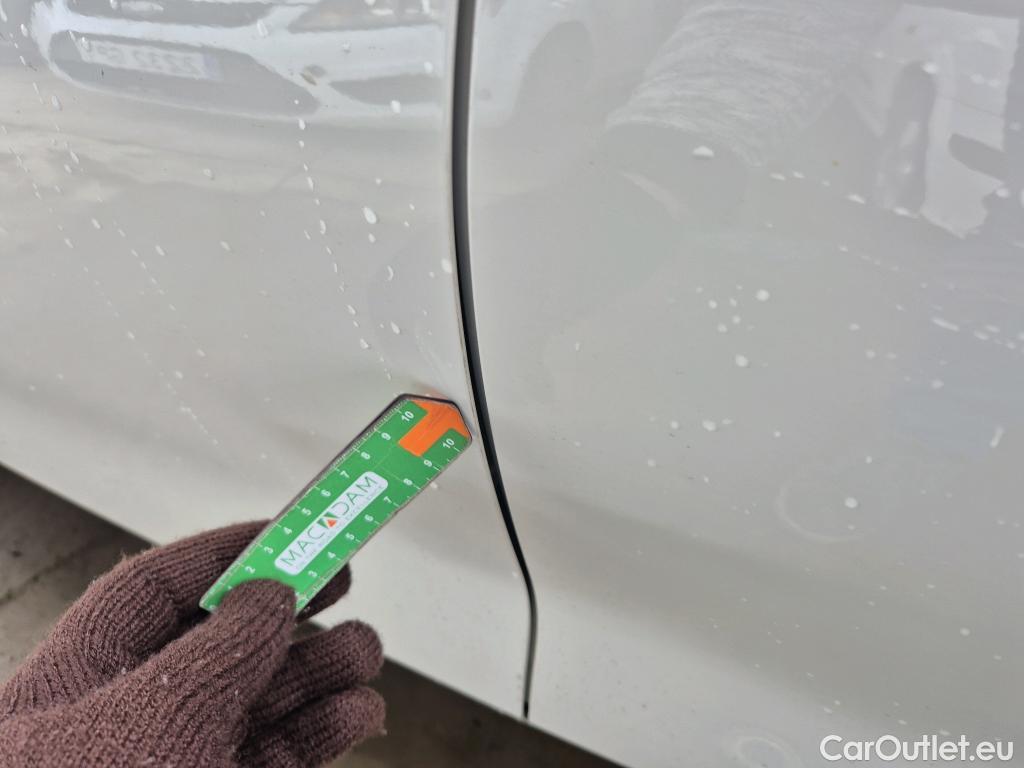  Land Rover  Discovery SEAT Nuevo León / 2020 / 5P / berlina con portón 1.4 e-Hybrid DSG-6 S&S Xcellence Go L (AC) #21