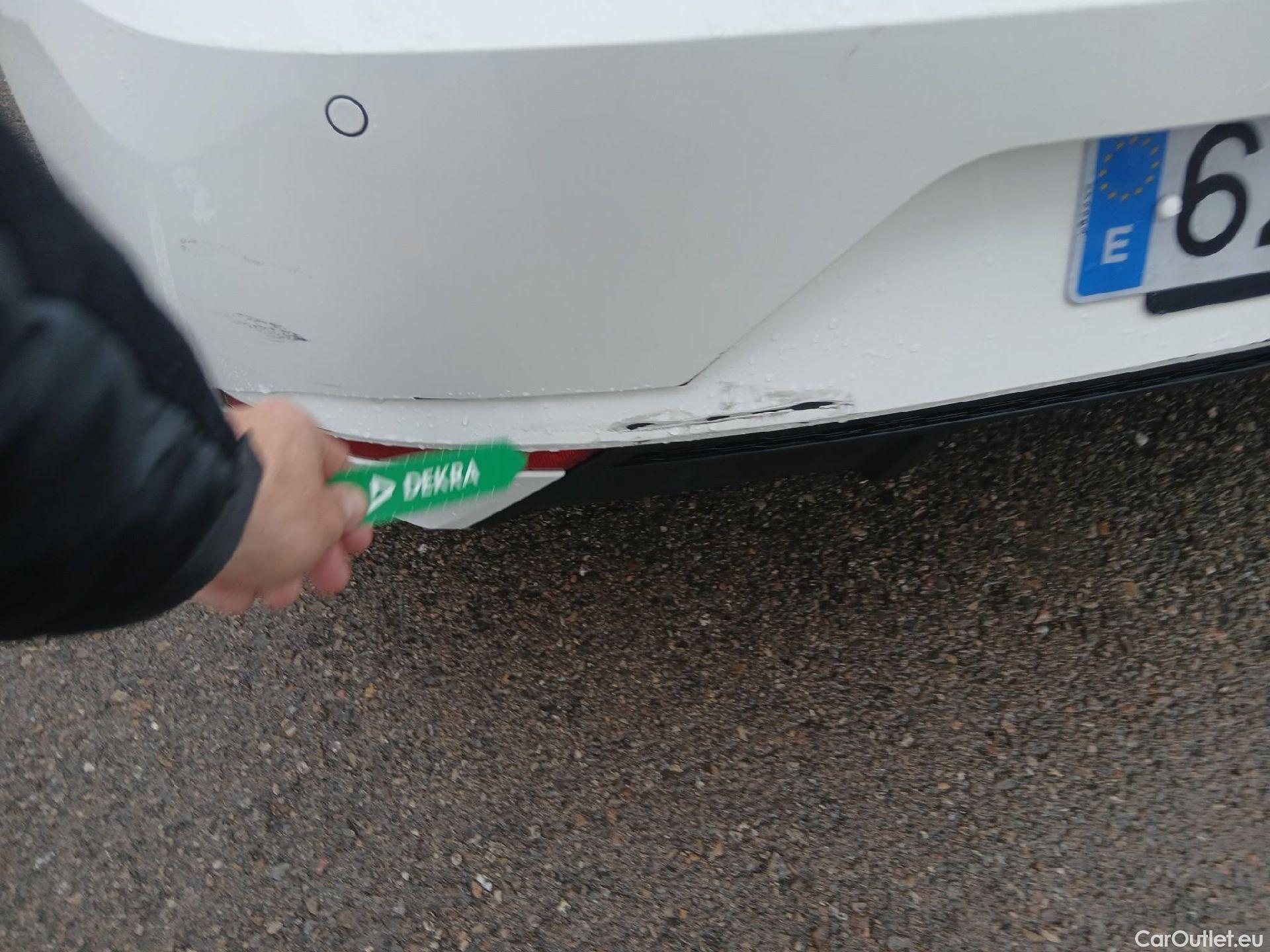  Seat  Ibiza SEAT  / 2017 / 5P / berlina con portón 1.0 TSI 81kW (110CV) Style Plus (AC) #12