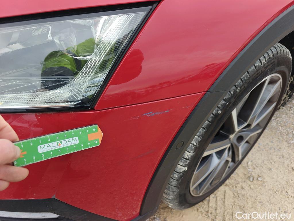  Skoda  Octavia SKODA  / 2020 / 5P / familiar Combi 1.5 TSI 110kW(150CV) Man Scout #25