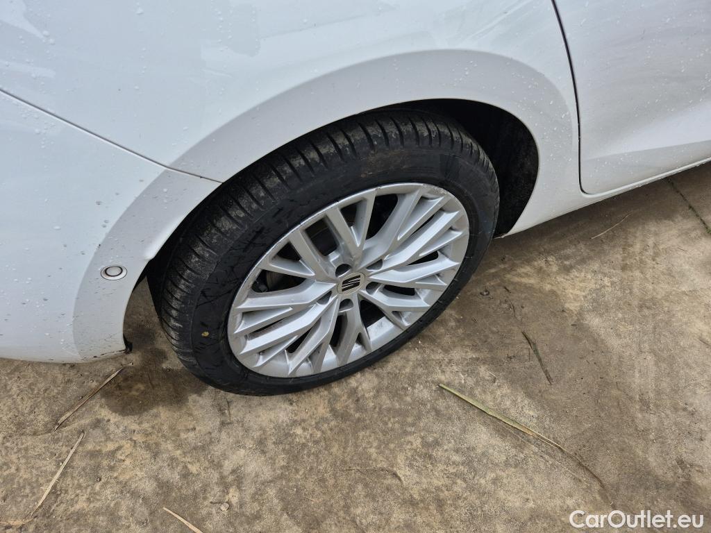  Land Rover  Discovery SEAT Nuevo León / 2020 / 5P / berlina con portón 1.4 e-Hybrid DSG-6 S&S Xcellence Go L (AC) #5