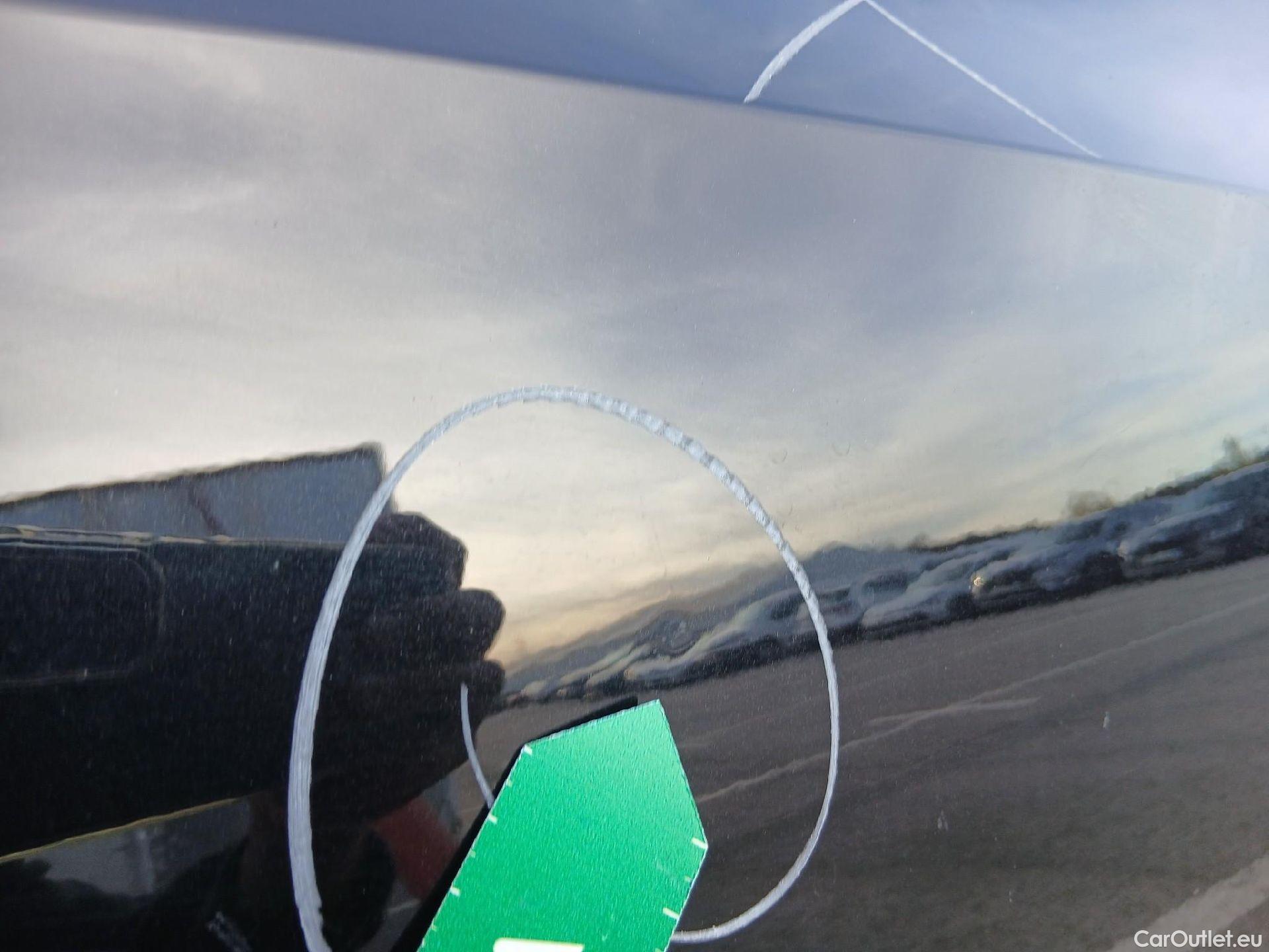  Volkswagen  Golf  VOLKSWAGEN / 2020 / 5P / berlina con portón Life 2.0 TDI 85kW (115CV) #26