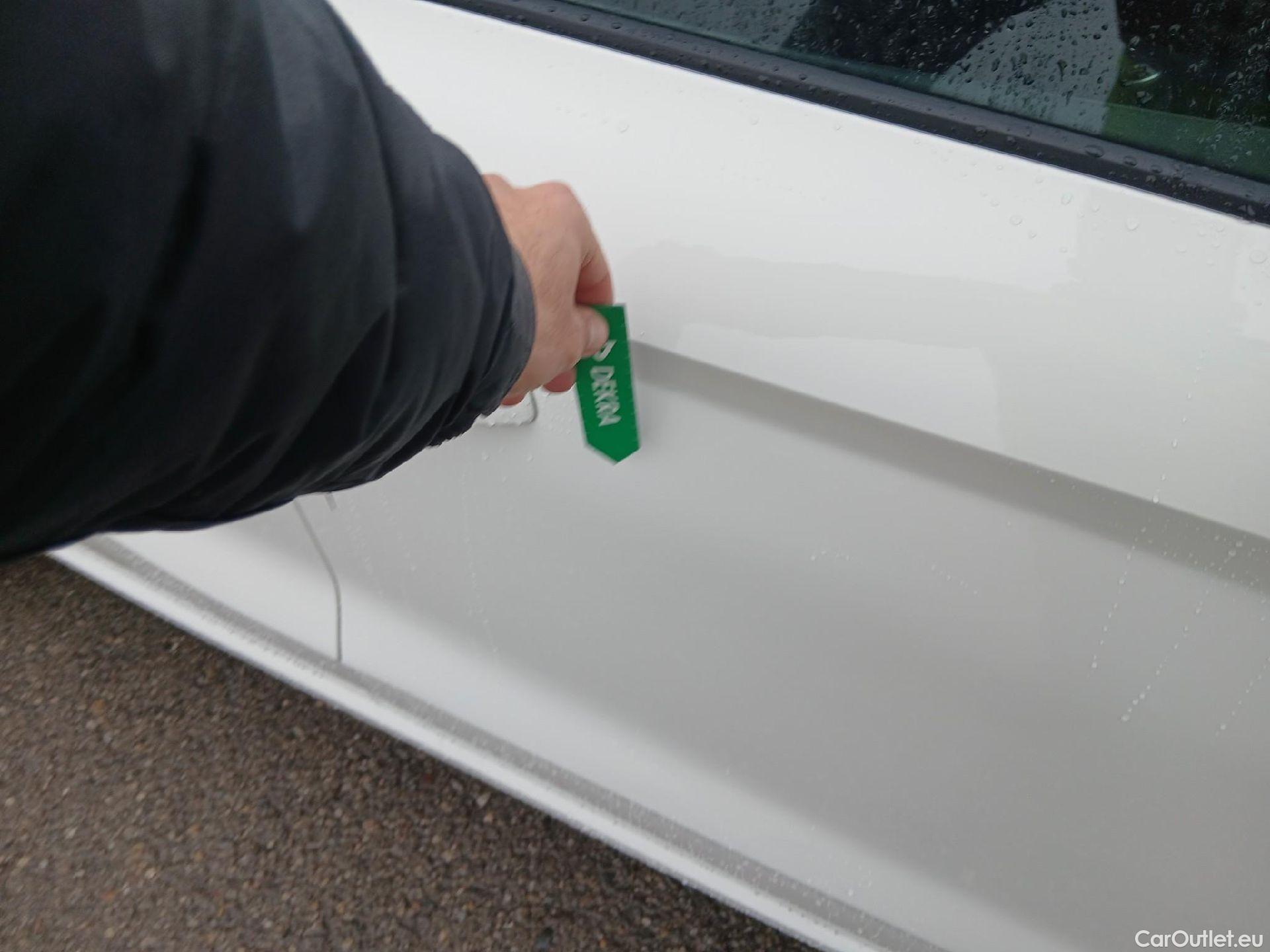  Seat  Ibiza SEAT  / 2017 / 5P / berlina con portón 1.0 TSI 81kW (110CV) Style Plus (AC) #19