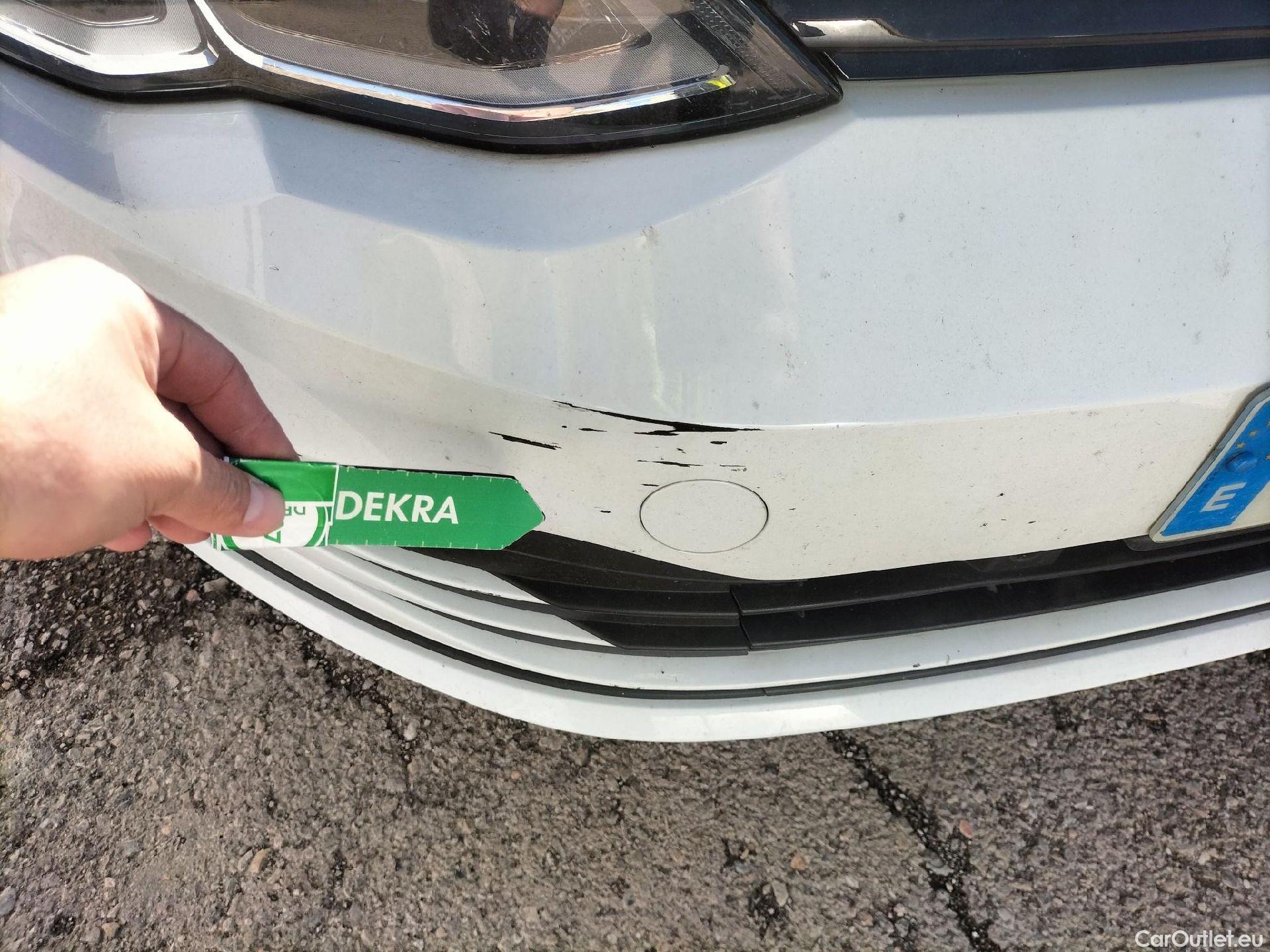  Volkswagen  Golf  VOLKSWAGEN / 2020 / 5P / familiar Life 1.5 eTSI 96kW (130CV) DSG Variant #2