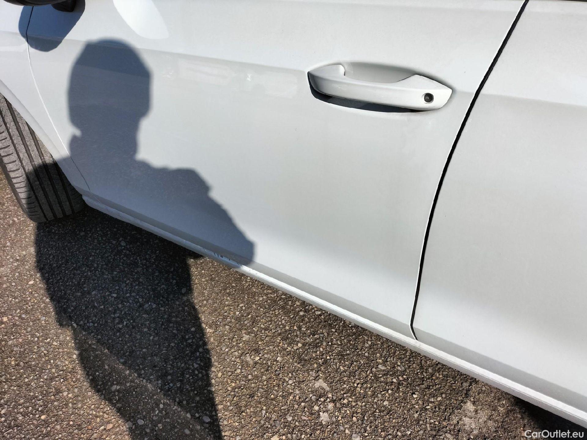  Volkswagen  Golf  VOLKSWAGEN / 2020 / 5P / familiar Life 1.5 eTSI 96kW (130CV) DSG Variant #9