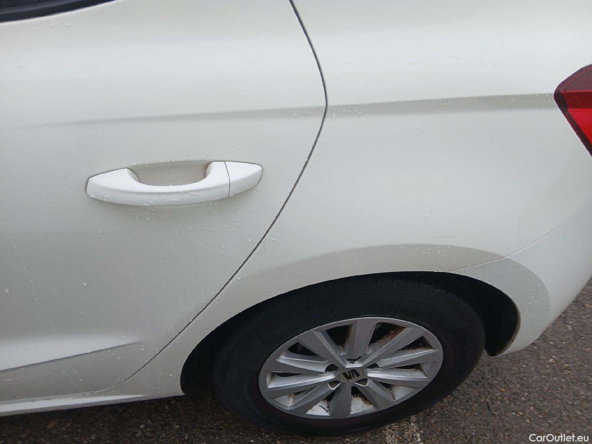  Seat  Ibiza SEAT  / 2017 / 5P / berlina con portón 1.0 TSI 81kW (110CV) Style Plus (AC) #10