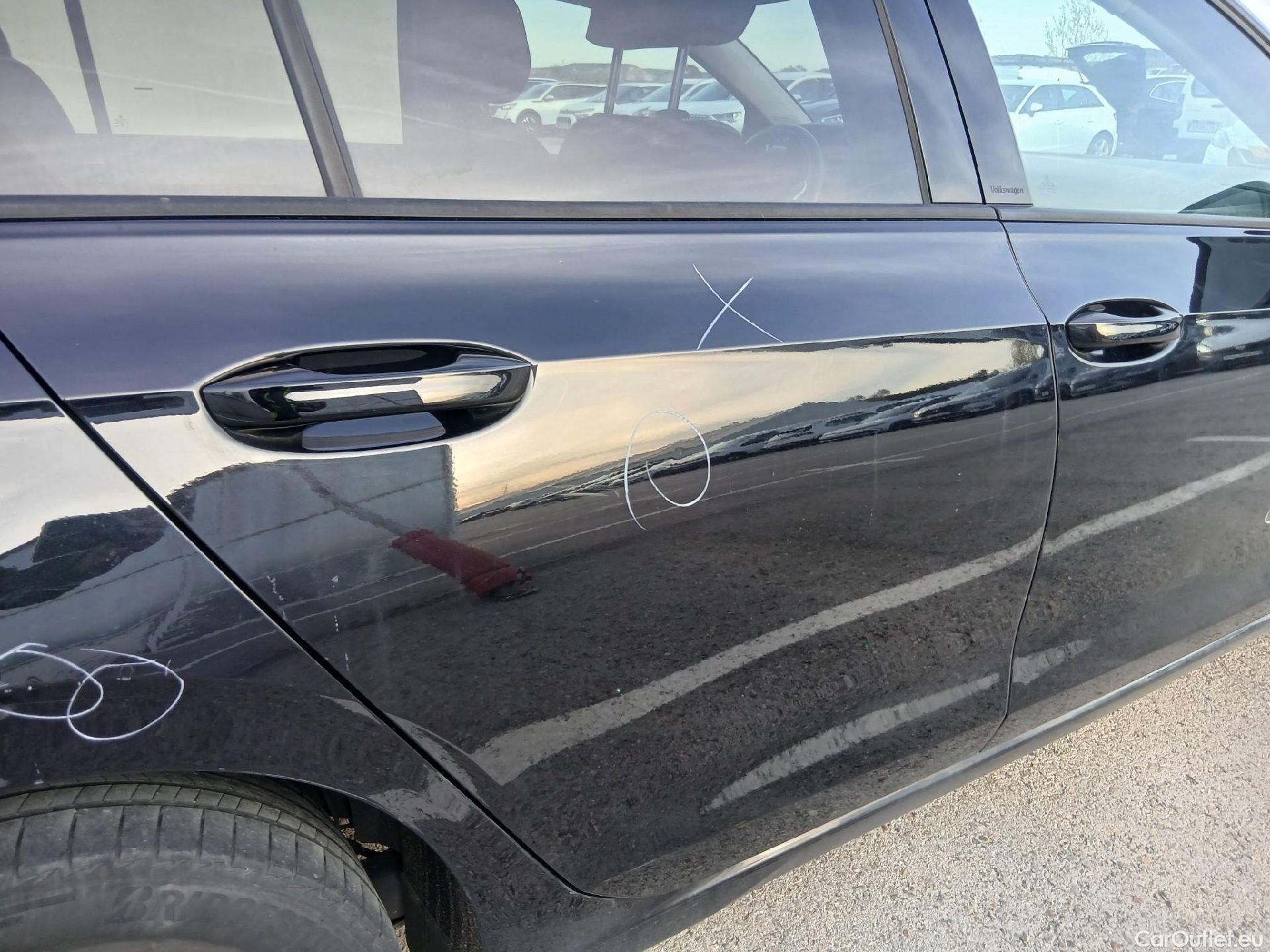  Volkswagen  Golf  VOLKSWAGEN / 2020 / 5P / berlina con portón Life 2.0 TDI 85kW (115CV) #25