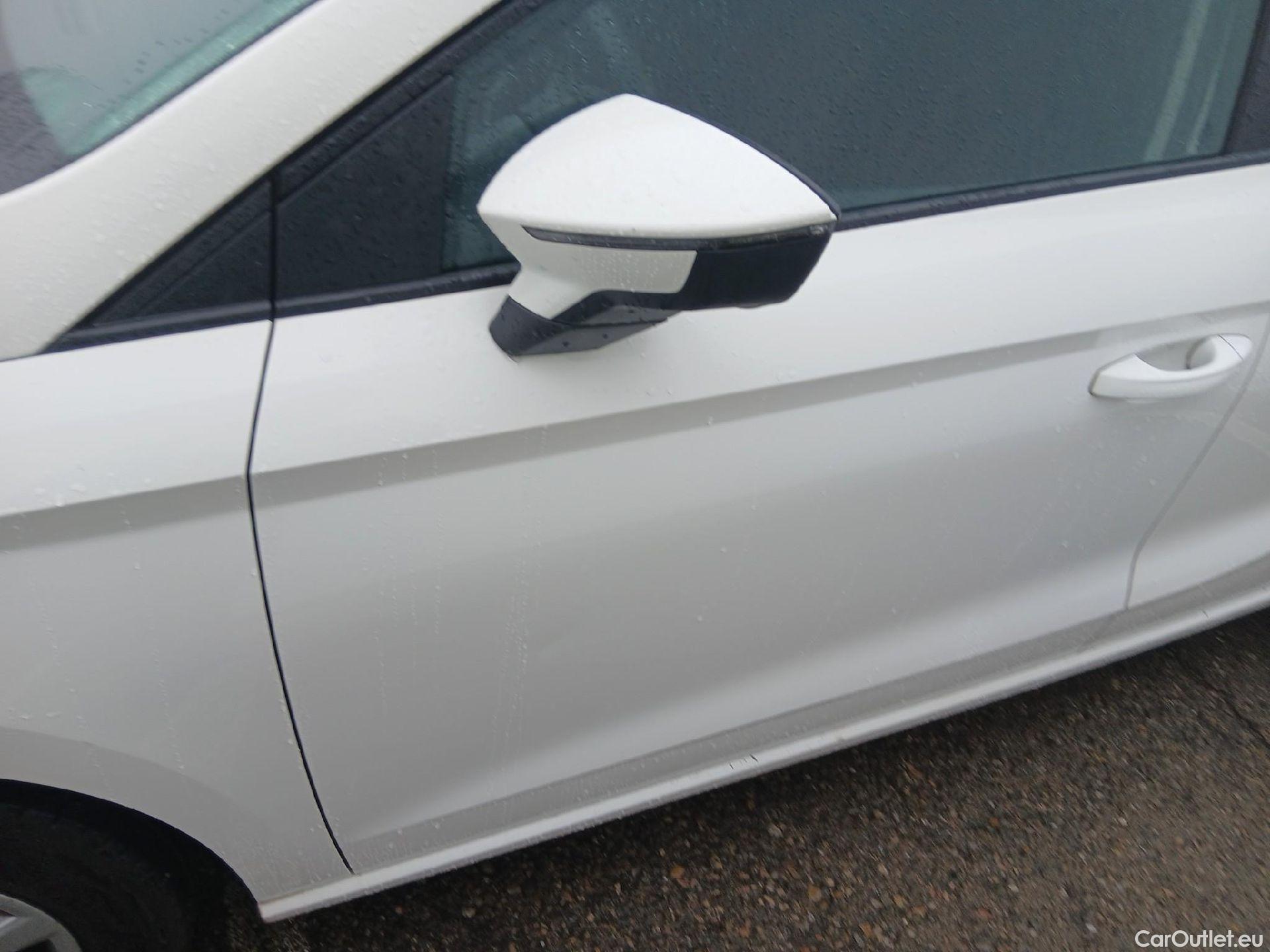  Seat  Ibiza SEAT  / 2017 / 5P / berlina con portón 1.0 TSI 81kW (110CV) Style Plus (AC) #7