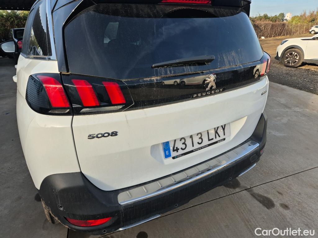  Peugeot  5008 PEUGEOT  / 2017 / 5P / todoterreno GT Line 1.6 PureTech 132kW (180CV) EAT8 #32