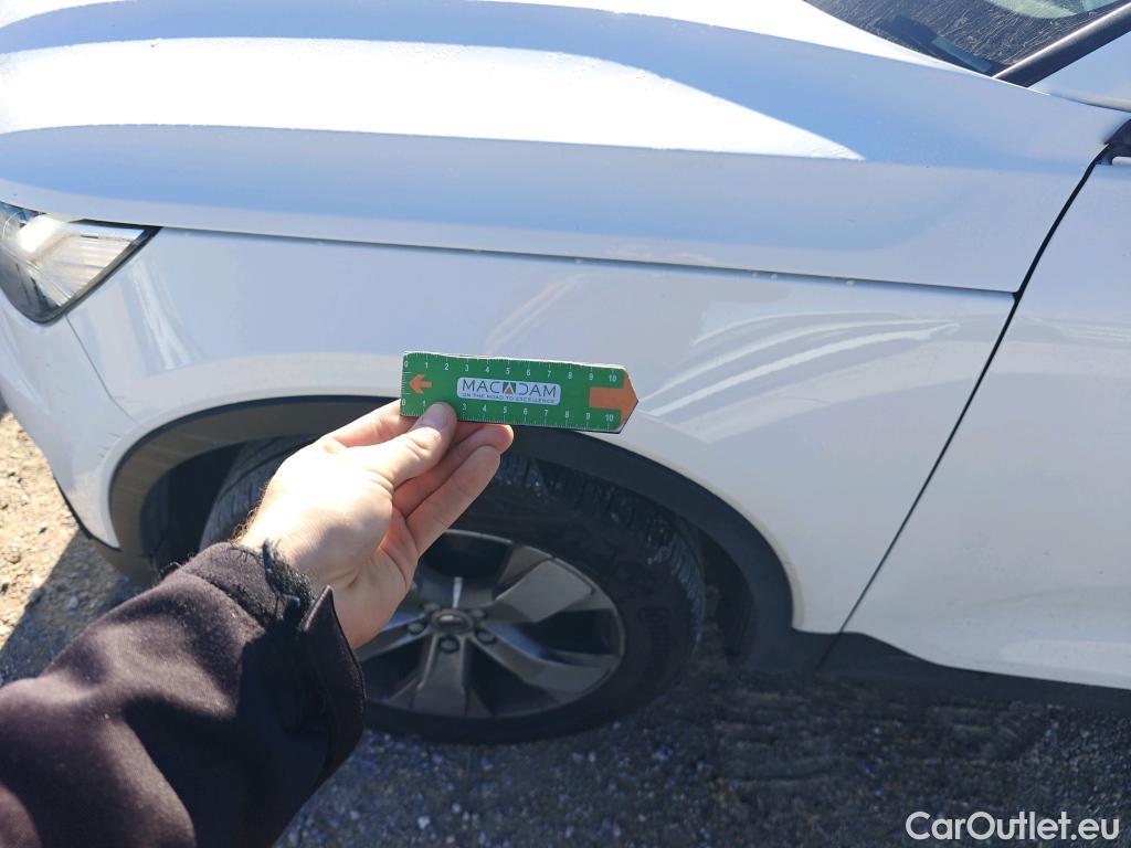  Volvo  XC 40 VOLVO XC40 / 2017 / 5P / todoterreno 2.0 B4 G AWD Momentum Pro Auto #16