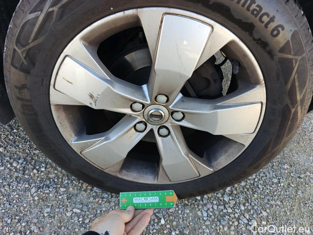  Volvo  XC 40 VOLVO XC40 / 2017 / 5P / todoterreno 2.0 B4 G AWD Momentum Pro Auto #23