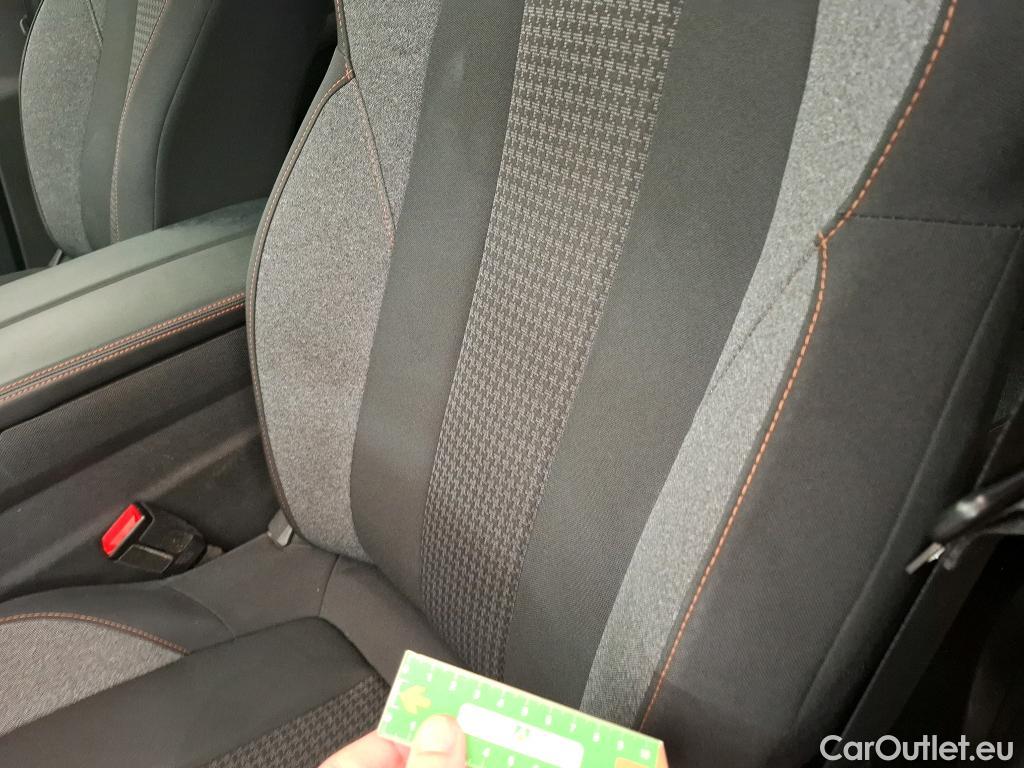  Peugeot  3008  Active Business 1.2 PureTech 130CV BVM6 E6dT #31