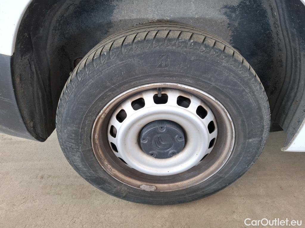  Citroen  Berlingo  Fourgon Club M 650 1.5 BlueHDi 75CV BVM5 E6dT #26