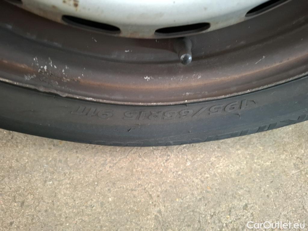  Citroen  Berlingo  Fourgon Club M 650 1.5 BlueHDi 75CV BVM5 E6dT #37