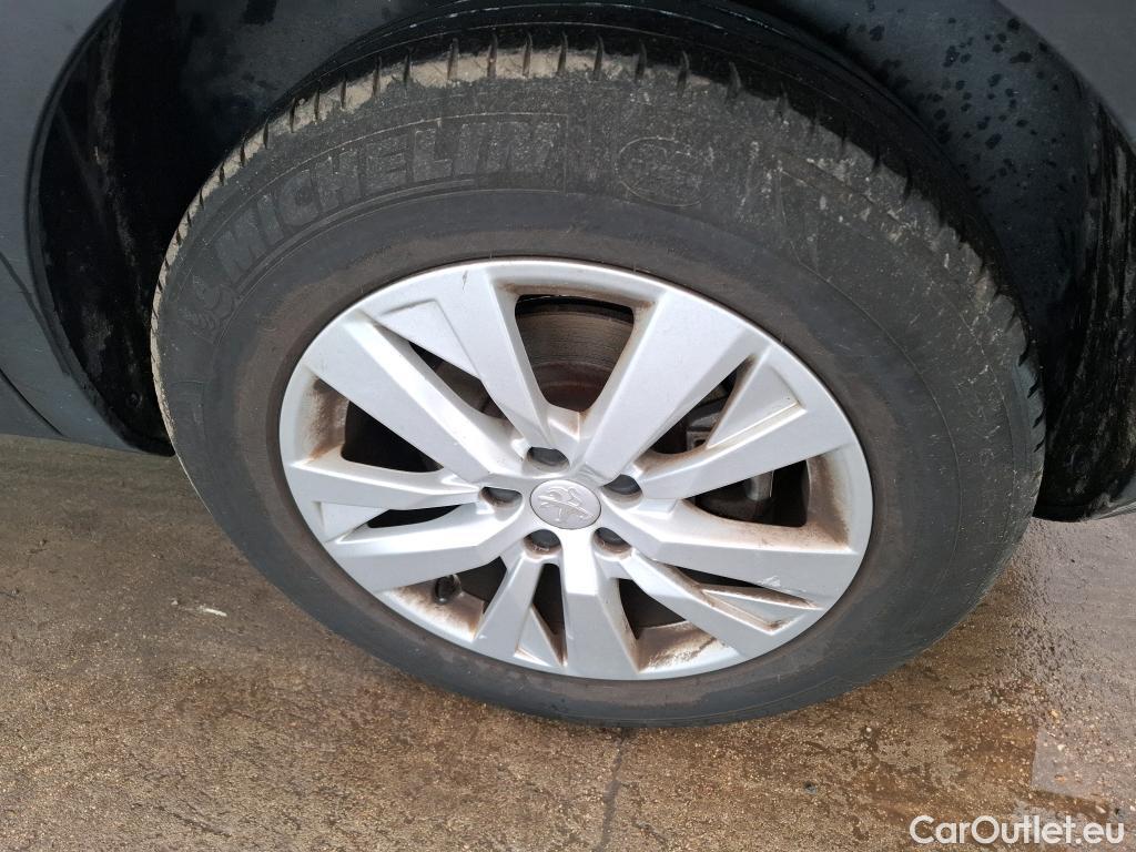  Peugeot  3008  Active Business 1.2 PureTech 130CV BVM6 E6dT #28