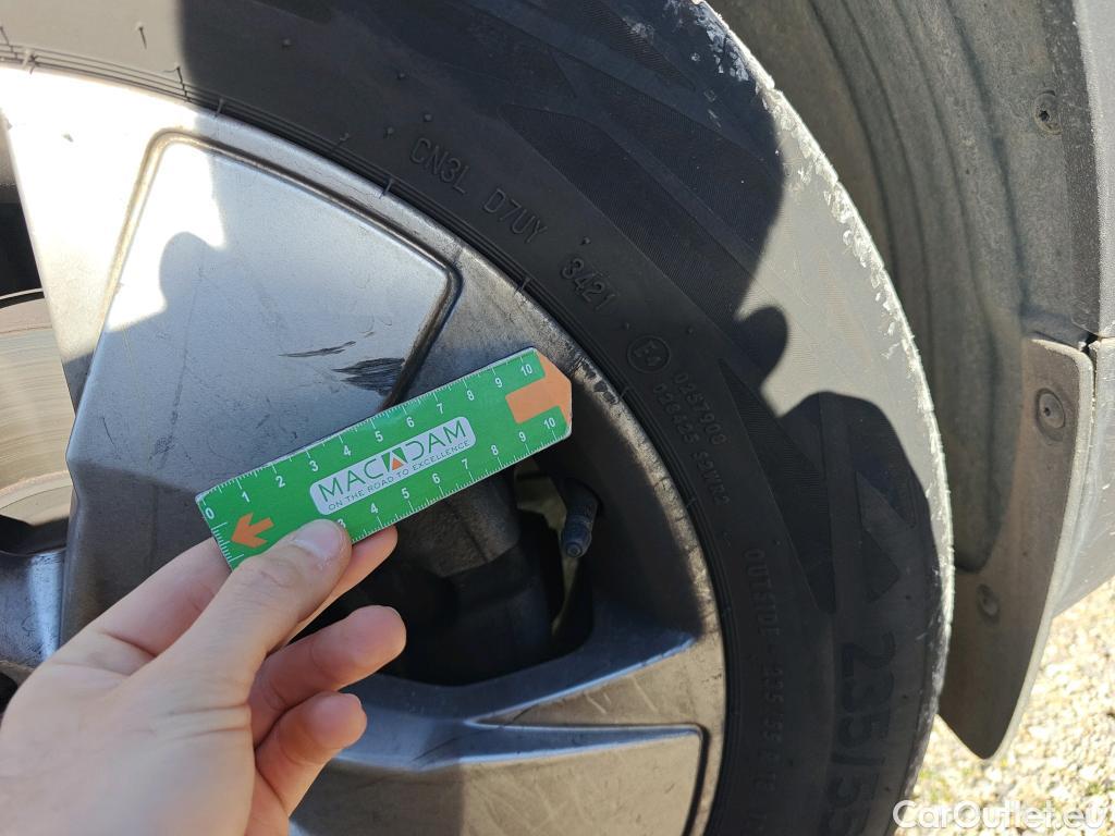  Volvo  XC 40 VOLVO XC40 / 2017 / 5P / todoterreno 2.0 B4 G AWD Momentum Pro Auto #30