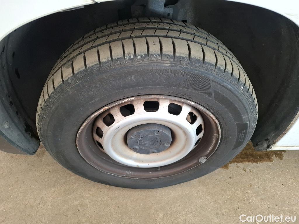  Citroen  Berlingo  Fourgon Club M 650 1.5 BlueHDi 75CV BVM5 E6dT #34