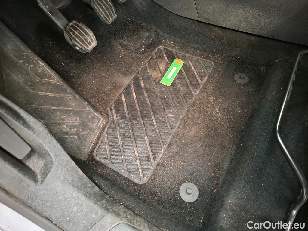  Peugeot  3008  Active Business 1.2 PureTech 130CV BVM6 E6dT #9