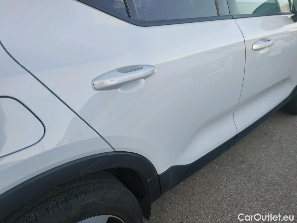  Volvo  XC 40 VOLVO XC40 / 2017 / 5P / todoterreno 1.5 T3 Momentum Pro Auto #3