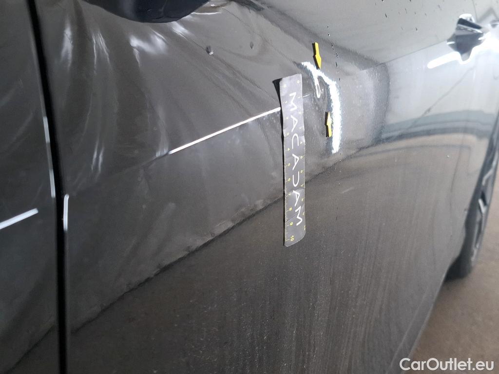  Audi  Q4 E-Tron  40 e-tron Design Luxe 82kWh BVA #41