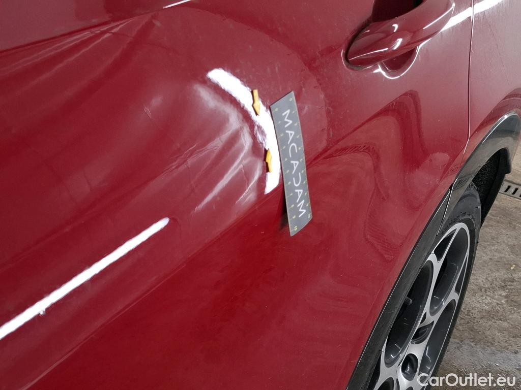  Alfa Romeo  TONALE ALFA ROMEO  / 2022 / 5P / SUV 1.5T Hybrid 160 TCT7 Veloce #18