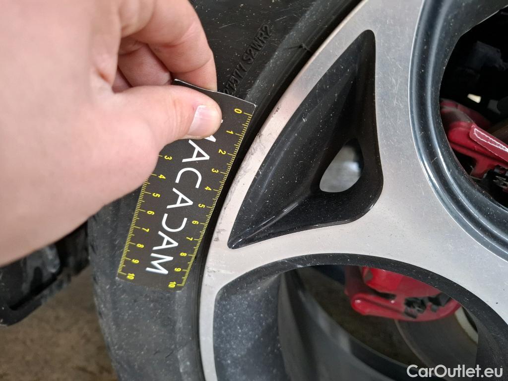  Alfa Romeo  TONALE ALFA ROMEO  / 2022 / 5P / SUV 1.5T Hybrid 160 TCT7 Veloce #16