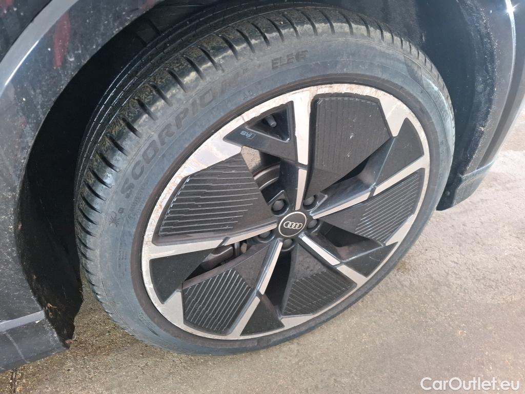  Audi  Q4 E-Tron  40 e-tron Design Luxe 82kWh BVA #8