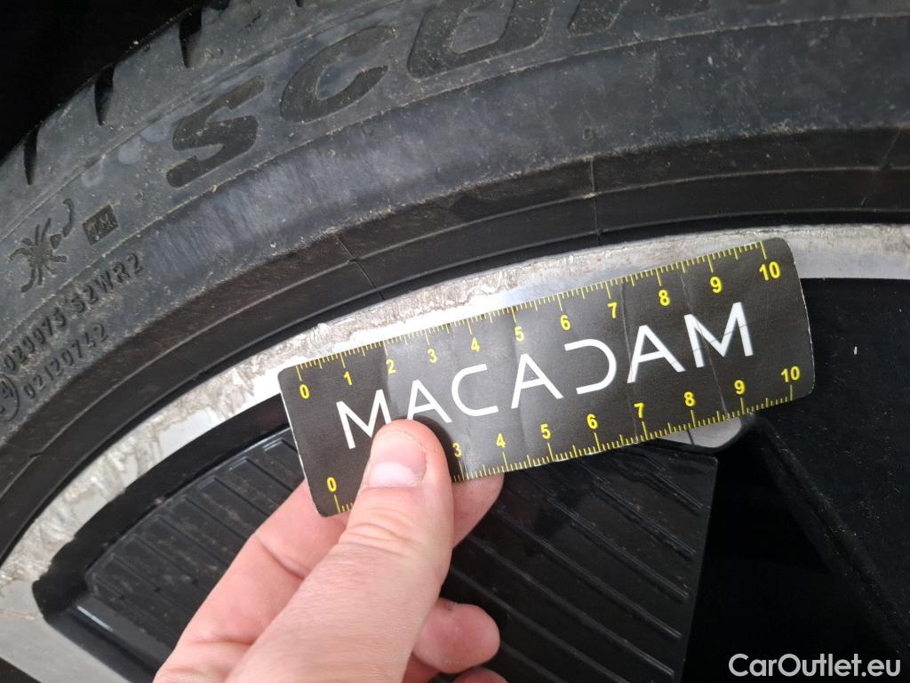  Audi  Q4 E-Tron  40 e-tron Design Luxe 82kWh BVA #25