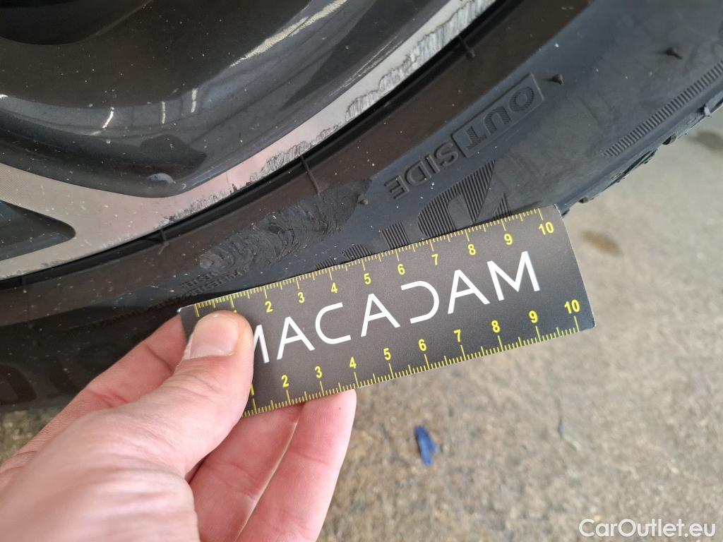  Alfa Romeo  TONALE ALFA ROMEO  / 2022 / 5P / SUV 1.5T Hybrid 160 TCT7 Veloce #7