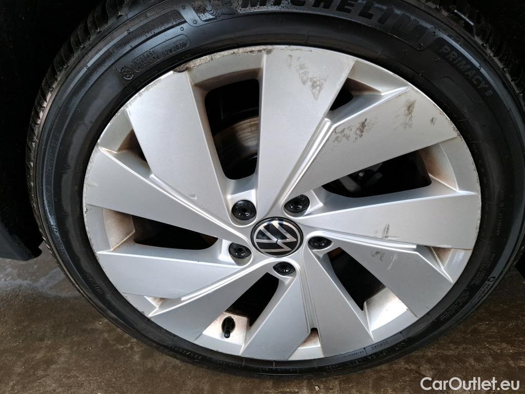  Volkswagen  Golf  VIII SW Style 2.0 TDI 115CV BVA7 E6d #9