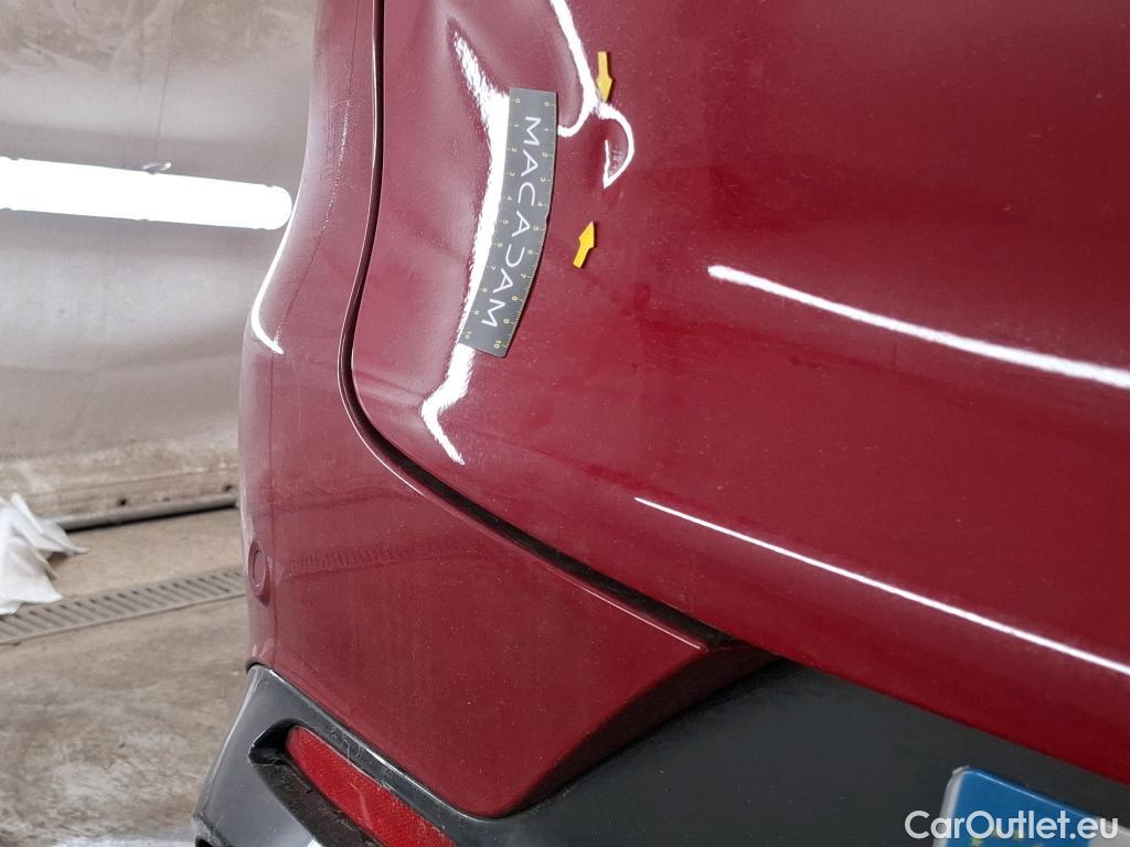  Alfa Romeo  TONALE ALFA ROMEO  / 2022 / 5P / SUV 1.5T Hybrid 160 TCT7 Veloce #2