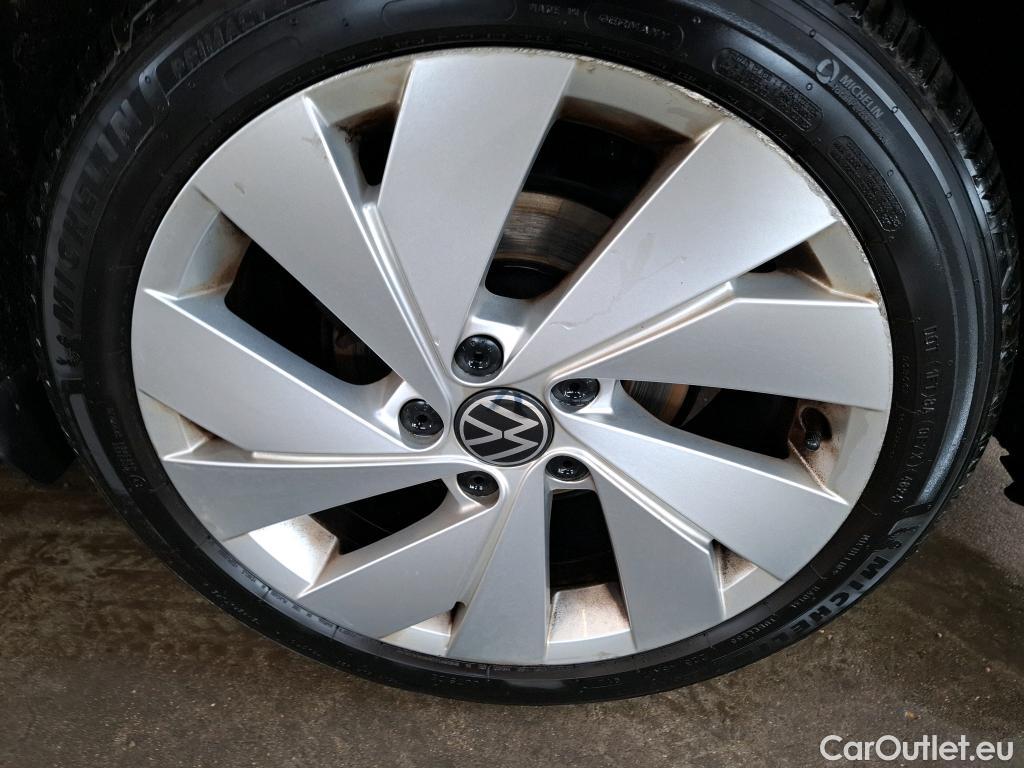  Volkswagen  Golf  VIII SW Style 2.0 TDI 115CV BVA7 E6d #40