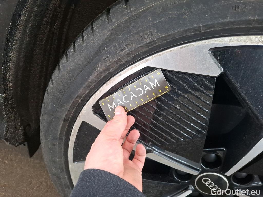  Audi  Q4 E-Tron  40 e-tron Design Luxe 82kWh BVA #21