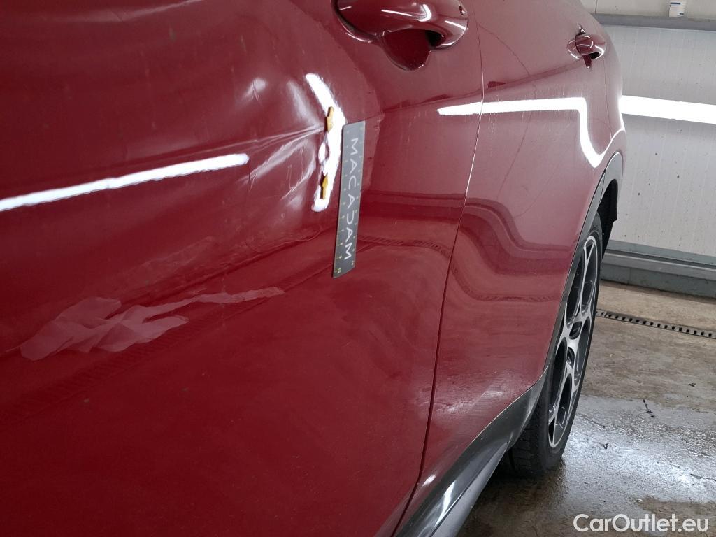  Alfa Romeo  TONALE ALFA ROMEO  / 2022 / 5P / SUV 1.5T Hybrid 160 TCT7 Veloce #20