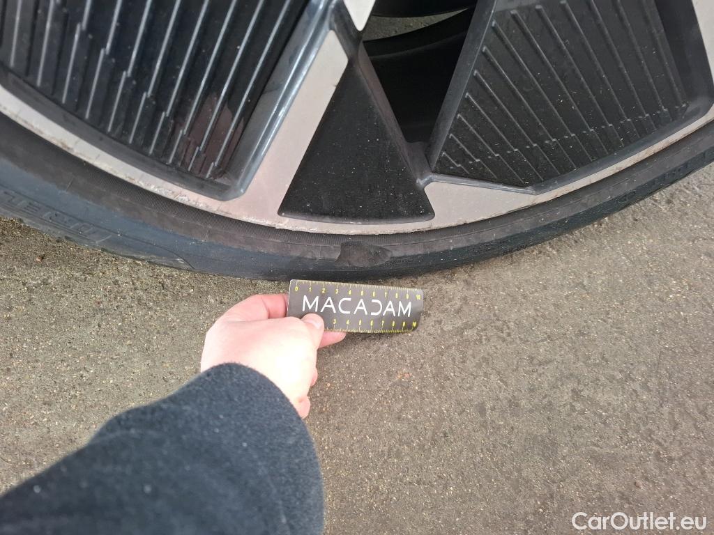  Audi  Q4 E-Tron  40 e-tron Design Luxe 82kWh BVA #10