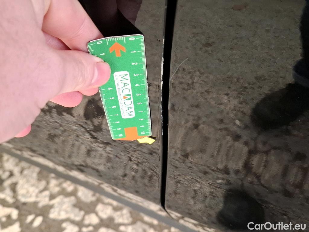  Mercedes  G-Klasee MERCEDES-BENZ GLC / 2019 / 5P / SUV 2.0 GLC 300 E BUSINESS LINE 4MATIC #31