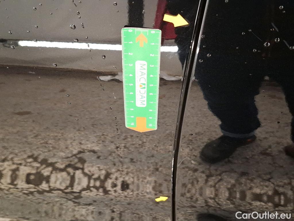  Mercedes  G-Klasee MERCEDES-BENZ GLC / 2019 / 5P / SUV 2.0 GLC 300 E BUSINESS LINE 4MATIC #29