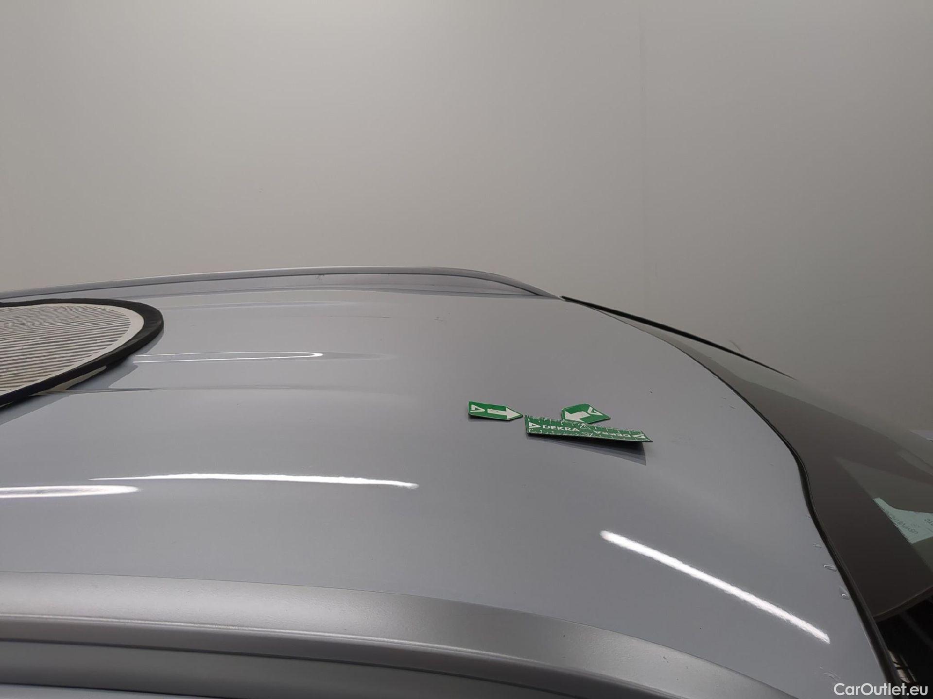  KIA  Sportage KIA  / 2021 / 5P / SUV 1.6 T-GDI 265 PHEV AUTO 4WD DESIGN #10