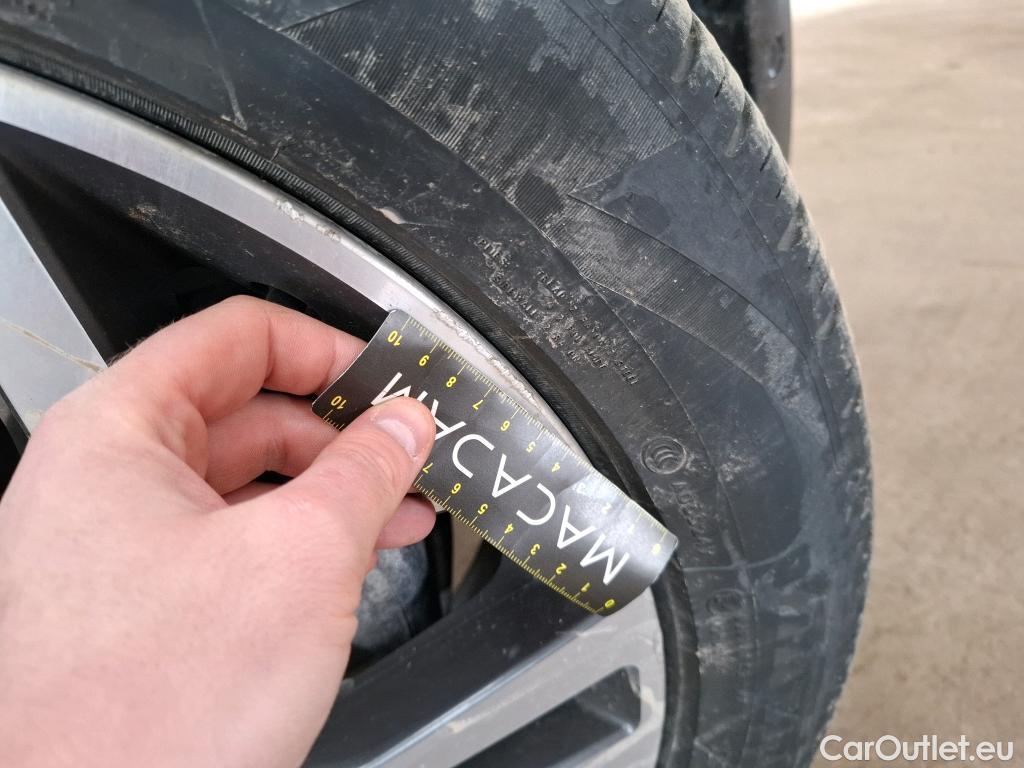  Land Rover  Range Rover Evoque LAND ROVER   2018  5P  SUV 15 P300e PHEV BVA 4WD RDynamic S #8